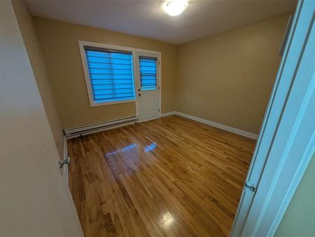 9112 Av. de l'Esplanade - Photo 4