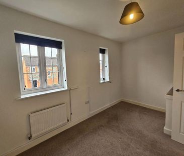 2 bedroom terraced house to rent - Photo 4