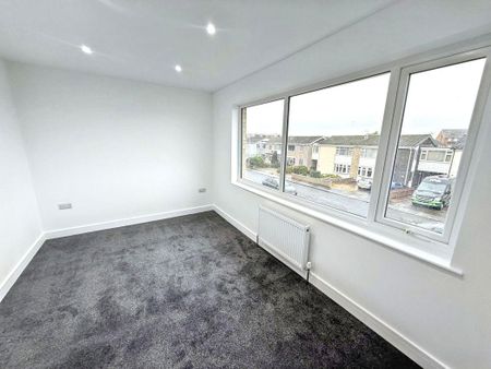 Cumbernauld Road, Thornaby, Stockton-on-Tees, Durham, TS17 9AZ - Photo 2