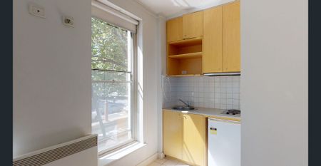 Urban Living at it's finest - Photo 5