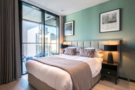 One bedroom apartment @ Opus, 6 Hanover Quay, Grand Canal Dock, Dublin 2. - Photo 3