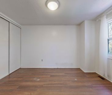 For Lease - 3400 Drummond Road, Mississauga, Ontario - Photo 3