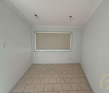 One Bedroom&comma; Granny Flat&excl; - Photo 4