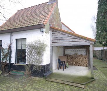 Instapklare, half-open woning met 3 slpk, bijgebouw en oprit voor 9... - Photo 4