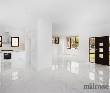 A Rare Find in the Heart of Albion - Photo 4