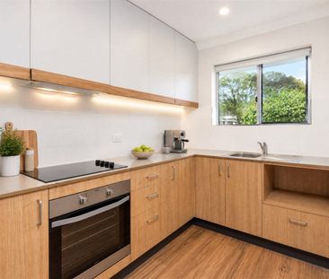 Renovated, Air Conditioned Apartment In Excellent Location - Photo 5