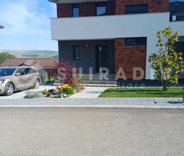 Casa tip duplex, prima inchiriere, curte de 500 mp- Dezmir - Photo 5