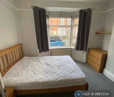 4 bedroom terraced house to rent - Photo 4