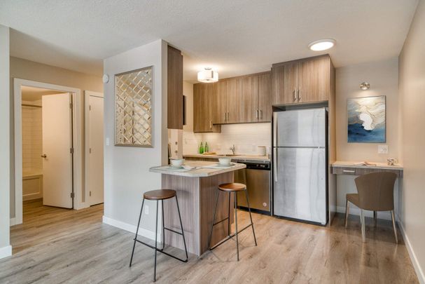 Alberta, 824 13 Avenue SW, T2R 0L2, Calgary - Photo 1