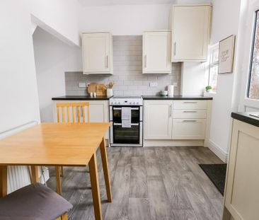 2 bedroom terraced house to rent - Photo 5