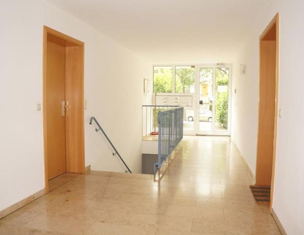 MÖBLIERT und sofort verfügbar: schicke 2-Raum-Wohnung - Photo 1