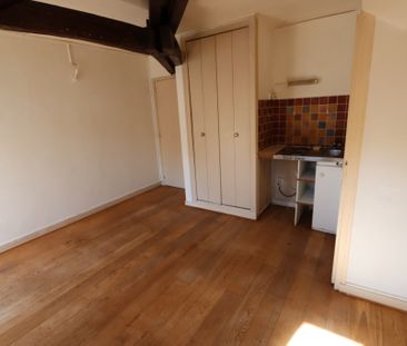 Location Appartement 1 pièce 19m² LA CHARITE SUR LOIRE 58400 - Photo 1