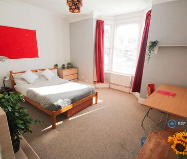 5 bedroom terraced house to rent - Photo 4