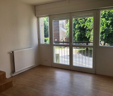 Location Appartement 4 pièces 75 m² Argenton-sur-Creuse - Photo 6