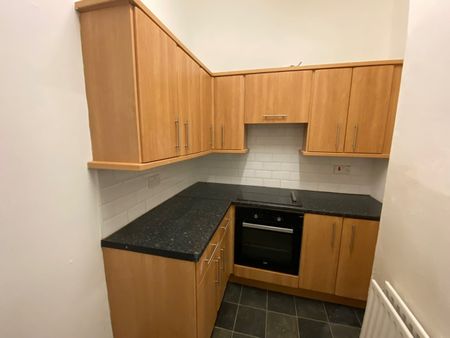 1 Bed Flat, Spellow Lane, L4 - Photo 3