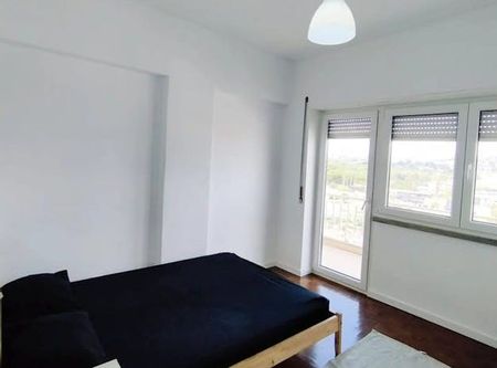 Praceta Gomercindo Carvalho, Almada, Setúbal Municipality 2805-155 - Photo 3