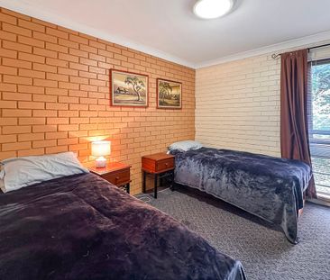 Modern Townhouse Available for Winter Lease - Photo 2