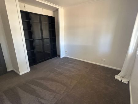 4 Bedroom - Well Located - Photo 4