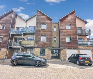 Quayside Drive, Colchester, CO2 8FX - Photo 2