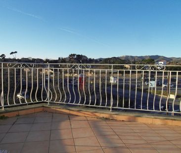 A louer appartement 3 pièces avec terrasse sur le secteur de la Cro... - Photo 1