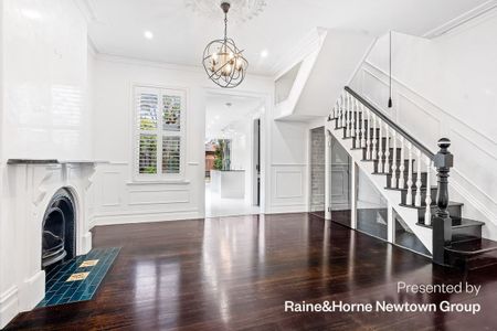 Substantial 3 bed terrace in premier street location - Photo 2