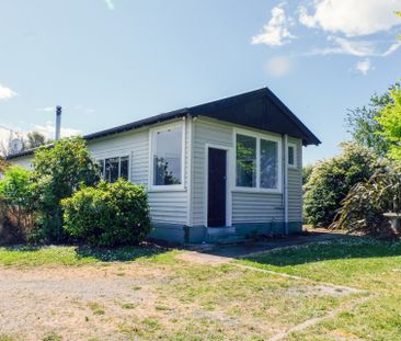 PRIVATE & COMFORTABLE - Photo 4