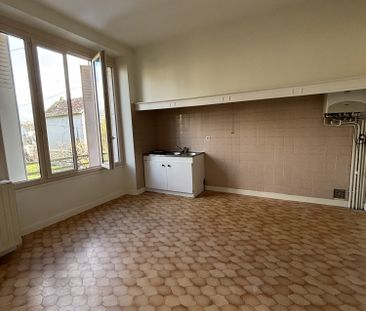Location Appartement 3 pièces 86m² OBJAT 19130 - Photo 3