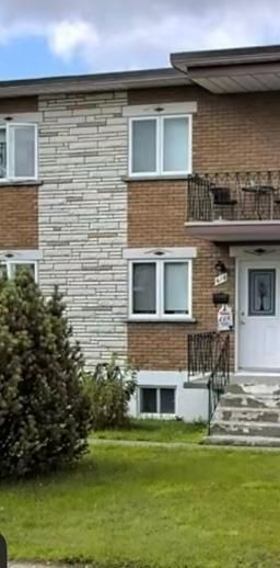 4 1/2 a louer - Photo 1