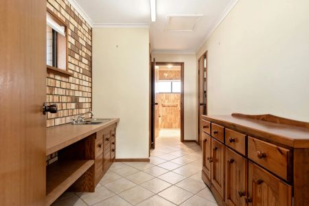 1/32 Adelphi Crescent, Glenelg North. - Photo 5