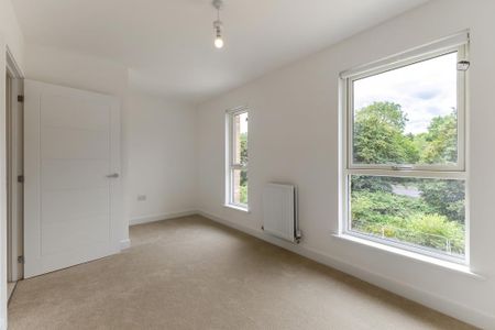 4 bedroom terraced house to rent - Photo 4