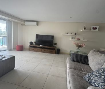 The Entrance - Photo 3