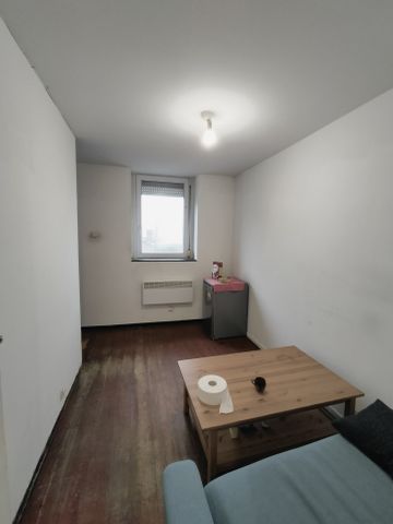 Location Appartement 2 pièces 46m² ARMENTIERES 59280 - Photo 2