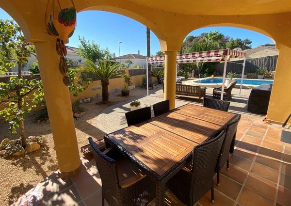 Beautiful independent chalet with 2 bedrooms and pool between Altea and Alfaz del Pi – #AC-05482