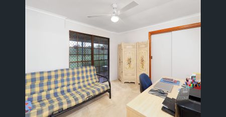 House with 3 phase powered shed!! - Photo 2