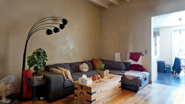 Gezellige instapklare woning met zonnig koertje in Eeklo! - Photo 1