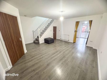 3 bedroom semi-detached house to rent - Photo 5