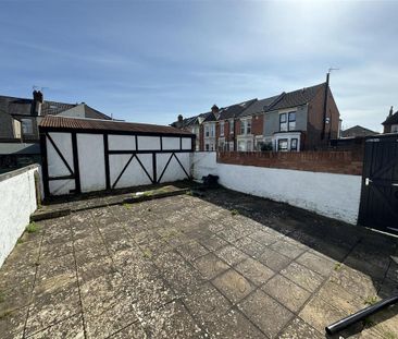 5 bedroom semi-detached house to rent - Photo 1