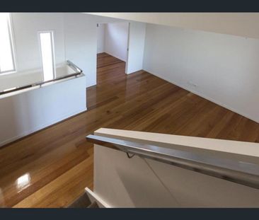 Central Townhouse! - Photo 3