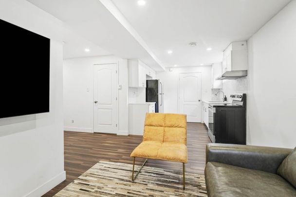 🔥 Bachelor entièrement rénové meublé 🏠 - Photo 1