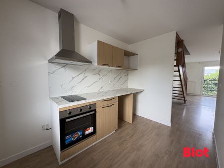 Location Appartement 3 pièces 64m² CHARTRES DE BRETAGNE 35131 - Photo 3