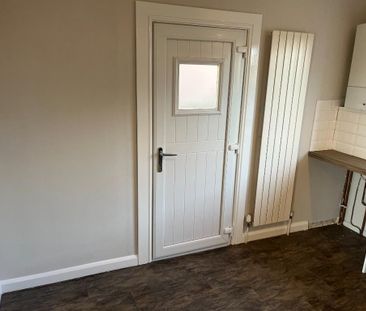 2 bedroom semi-detached house to rent - Photo 1