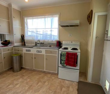 THREE BEDROOMS - HOKOWHITU - Photo 3