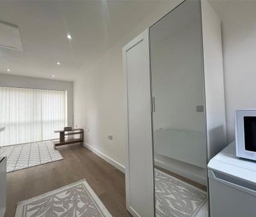 Studio to rent - Photo 4