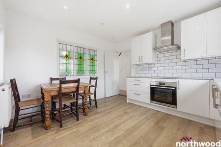 3 bedroom detached house to rent - Photo 5