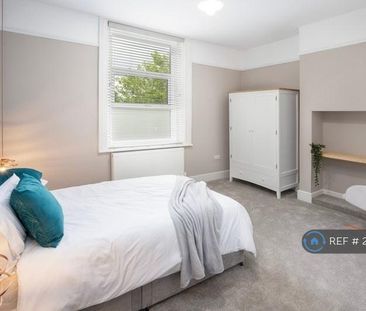 1 bedroom in a house share to rent - Photo 3