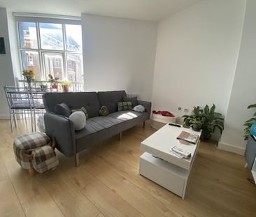 2 bedroom flat to rent - Photo 1