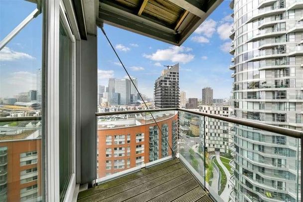 New Providence Wharf, Fairmont Ave, E14 - Photo 1