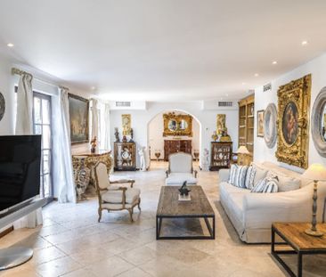 Magnificent villa in Portals Nous - Photo 3