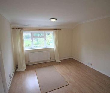 York Avenue, Bromsgrove, B61 - Photo 2