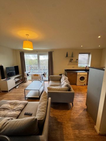 2 Bed Flat, Arncliffe Road, LS16 - Photo 3